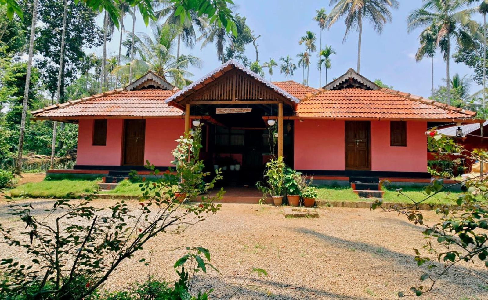 Coffee Island Resort Kaniyāmbetta Eksteriør bilde